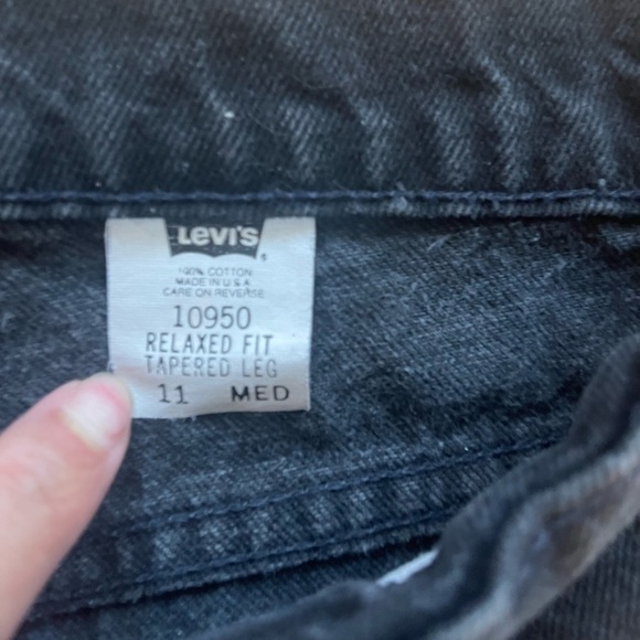 Levi's Black 90’s Fit Jeans - Picture 2 of 6